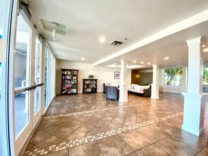 411 Park Ave, Unit 204 in San Jose, CA - Building Photo - Building Photo