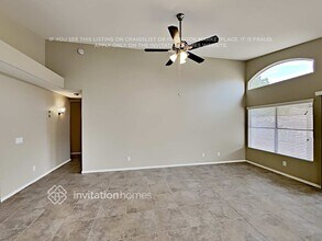 7826 W Brown St in Peoria, AZ - Building Photo - Building Photo