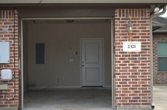2321 Port Neches Ave in Port Neches, TX - Building Photo - Building Photo
