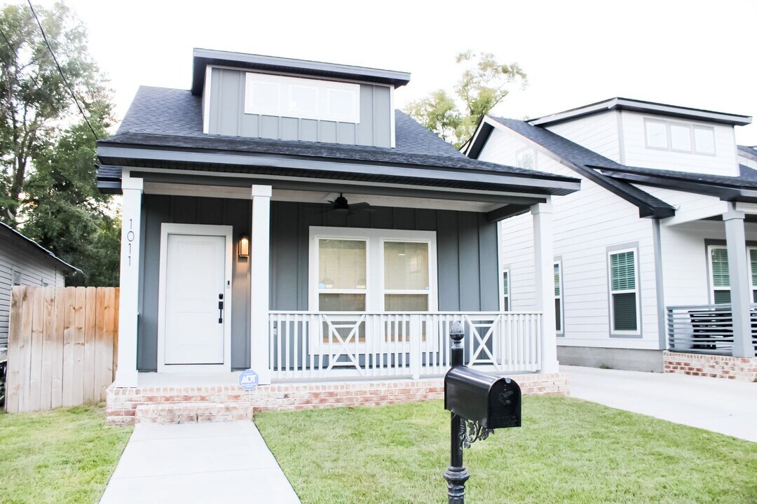 1011 N K St in Pensacola, FL - Building Photo