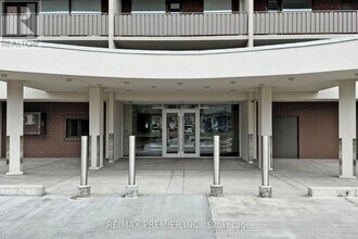 666-1666 Spadina Ave. in Toronto, ON - Building Photo - Building Photo