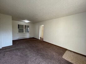 4904 N Atlantic St in Spokane, WA - Building Photo