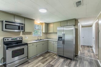 207 N Avenue U in Clifton, TX - Building Photo - Building Photo