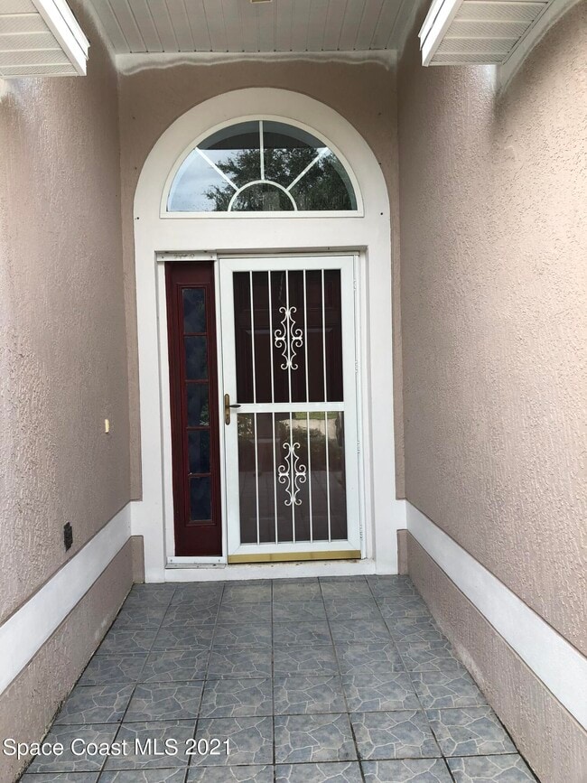 1649 La Maderia Dr in Palm Bay, FL - Building Photo - Building Photo