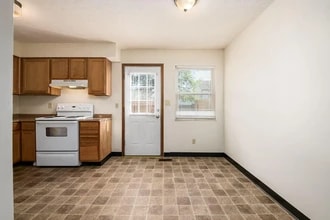 3047 Bethel Rd in Columbus, OH - Foto de edificio - Building Photo