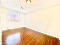7810 Peachtree St photo'