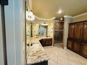 4155 Pinehurst Dr in Beaumont, TX - Building Photo - Building Photo