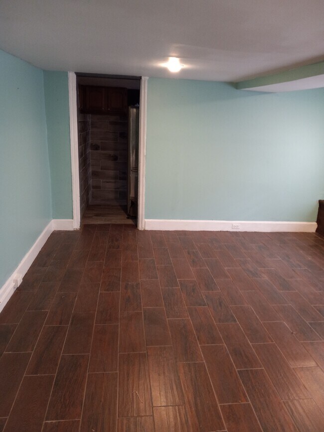 1227 S 59th St, Unit EFFICENCY photo'
