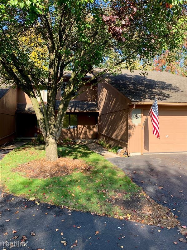 property at 511 Park Pl