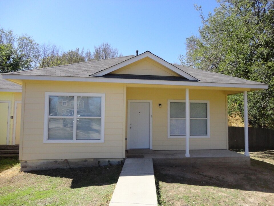 6017 Atwood St in Austin, TX - Building Photo