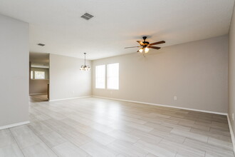 1003 Carthage Way in Arlington, TX - Building Photo - Building Photo