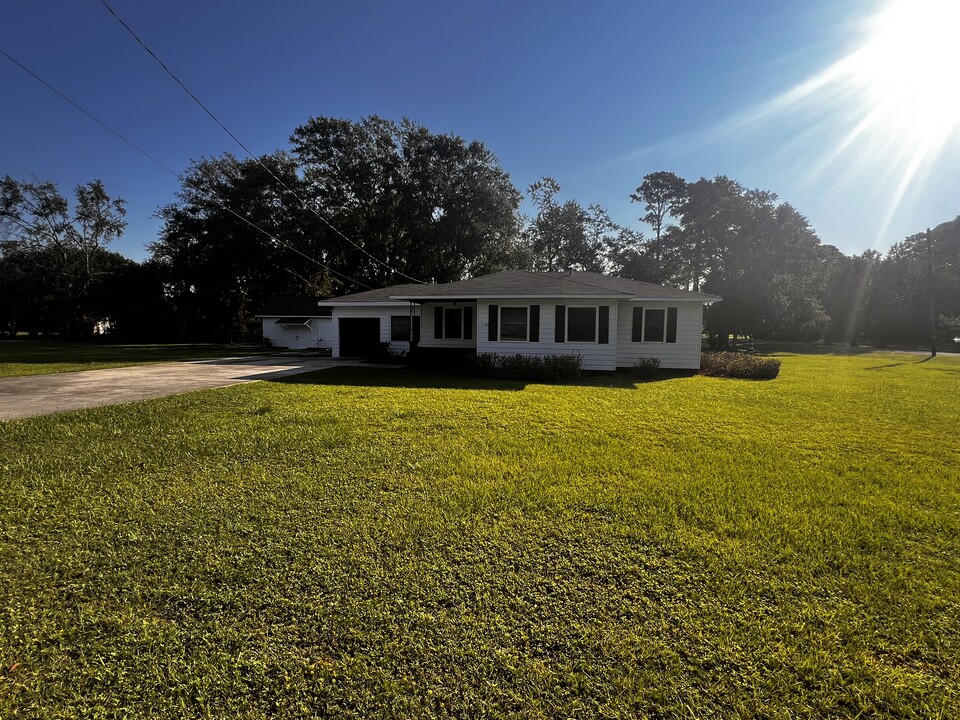 5100 Lawson Ave in Gulfport, MS - Building Photo