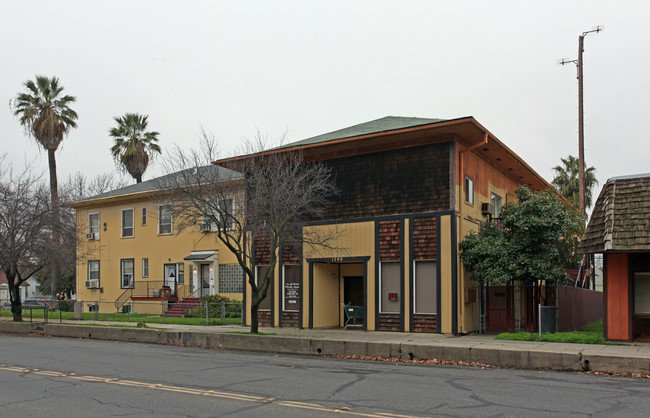 1204-1208 F St in Marysville, CA - Foto de edificio - Building Photo