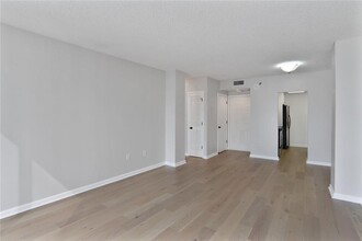 1280 Peachtree St NE in Atlanta, GA - Foto de edificio - Building Photo