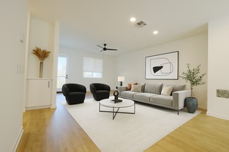 2729 Sunrise Way in Pomona, CA - Foto de edificio - Building Photo