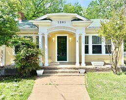 1201 E Lamar St in Sherman, TX - Building Photo