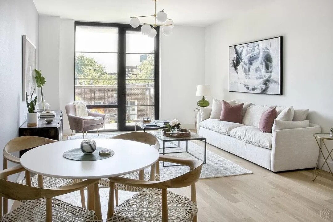 264 Webster Ave in Brooklyn, NY - Building Photo