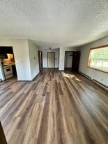 229 S 2nd St in Tomahawk, WI - Building Photo