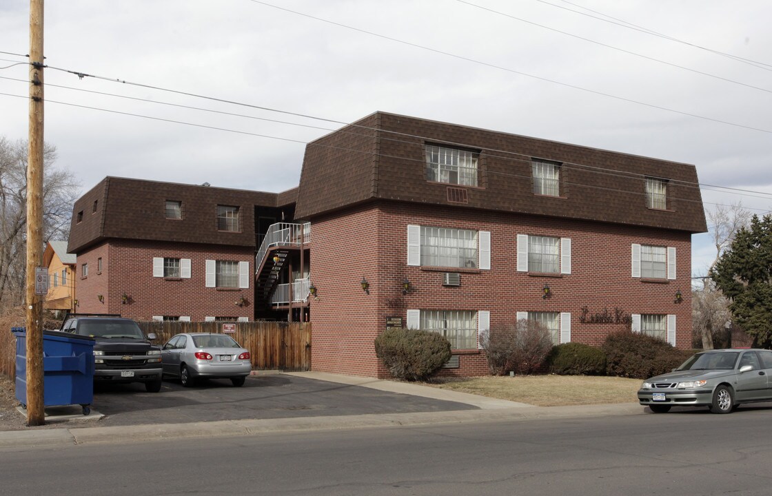 Linda Kay Apartments in Littleton, CO - Building Photo