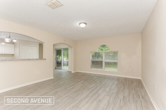 2012 Wiley Oaks Ln in Jacksonville, FL - Foto de edificio - Building Photo