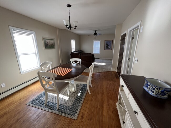 329 Turner St, Unit Upstairs