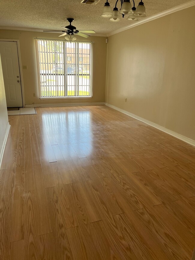 7091 Perkins Place Ct, Unit 7091 in Baton Rouge, LA - Building Photo - Building Photo