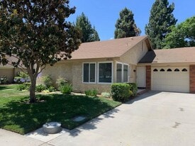 15121 Village 15 in Camarillo, CA - Building Photo