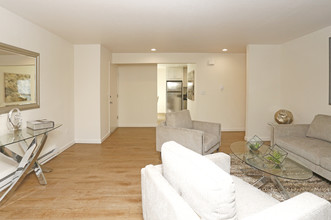 Foothill Heights in Cupertino, CA - Building Photo - Interior Photo