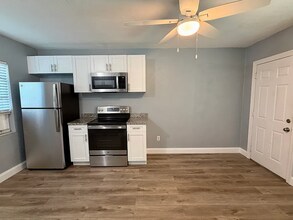 401 S Mars Ave in Clearwater, FL - Building Photo - Building Photo