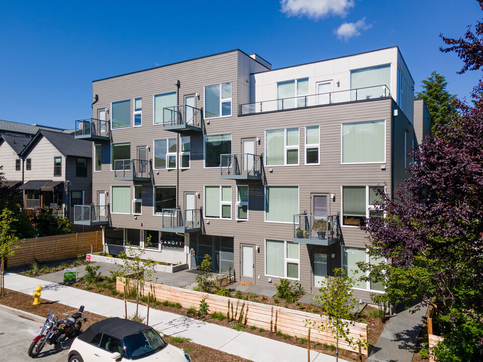 Canopy in Seattle, WA - Building Photo