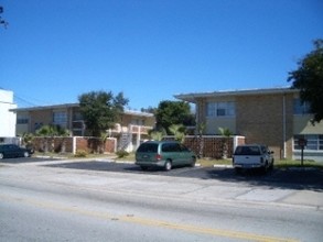 Coconut Palms in Daytona Beach, FL - Building Photo - Building Photo