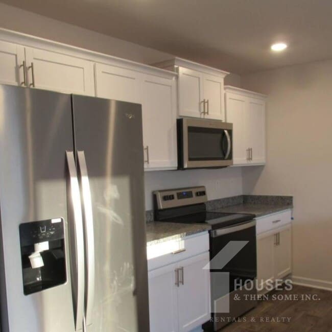 205 W Blackstock Rd in Spartanburg, SC - Building Photo - Building Photo