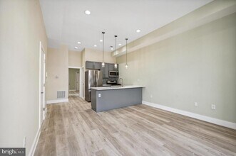2024 E Fletcher St in Philadelphia, PA - Foto de edificio - Building Photo