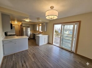 2408 22nd St NW in Rochester, MN - Foto de edificio - Building Photo