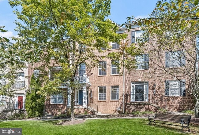 property at 563 Pelican Ave