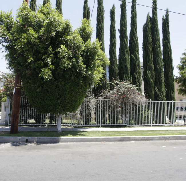 Agnes Apartments in North Hollywood, CA - Building Photo - Building Photo