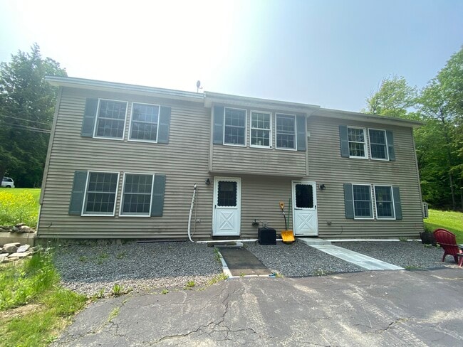 10 Dumas Dr, Unit 3