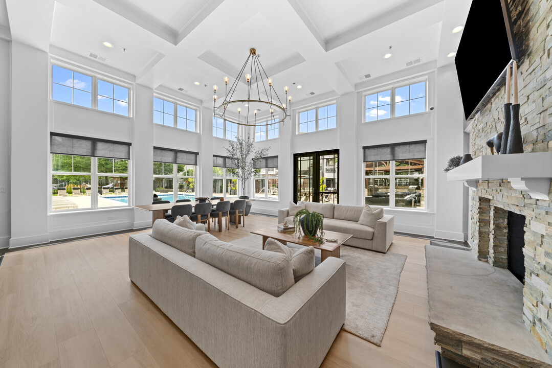 Grand Reserve of Naperville in Naperville, IL - Building Photo