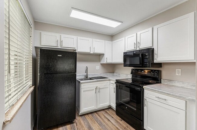 property at 1190 S Allison St