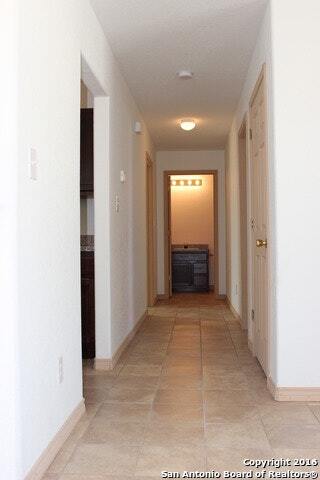 823 Bynum Ave in San Antonio, TX - Building Photo