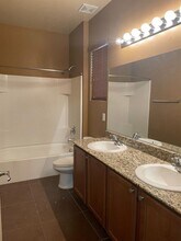 8737 N Mugho Pine Trl in Tucson, AZ - Foto de edificio - Building Photo