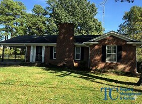 158 Edenwood Dr in Jackson, TN - Building Photo