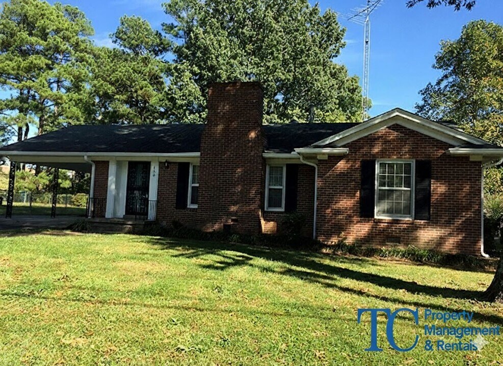 158 Edenwood Dr in Jackson, TN - Building Photo