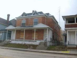 2207 Lagrange St in Toledo, OH - Building Photo - Building Photo