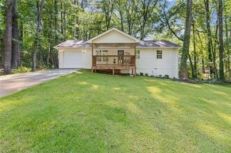 2856 Bay Leaf Dr SE in Conyers, GA - Building Photo - Building Photo