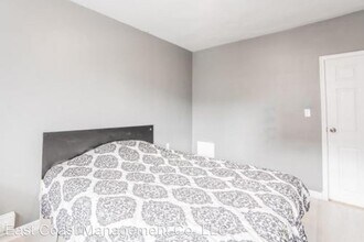 208 Lloyd St in Baltimore, MD - Building Photo - Building Photo