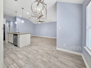 4734 Branch St in Houston, TX - Building Photo - Building Photo