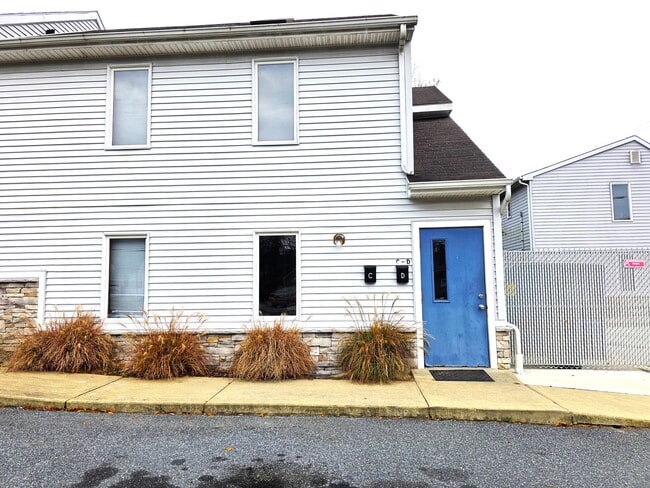 property at 809 Hanson St