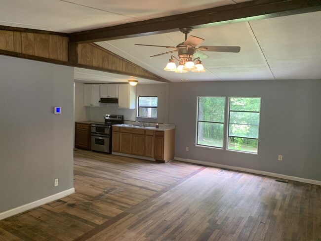 6806 Skyview Dr SE in Acworth, GA - Building Photo - Building Photo