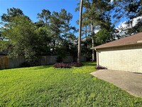 9514 John Bank Dr - 22